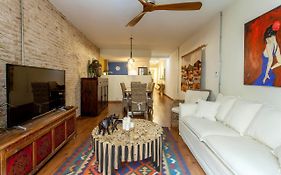 Luxurious & Alluring Home In Historic Town
